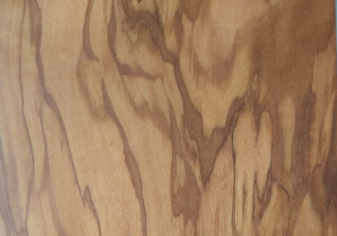Verniciatura effetto legno naturale